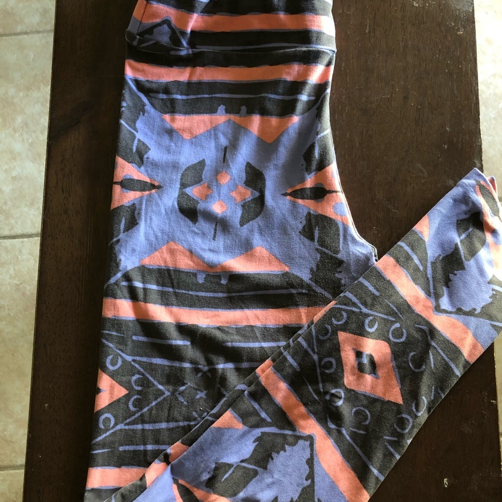 LuLaRoe OS Leggings EUC